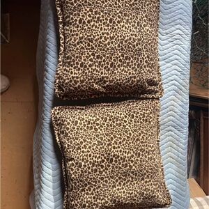 Leopard Pattern Decorative Pillows